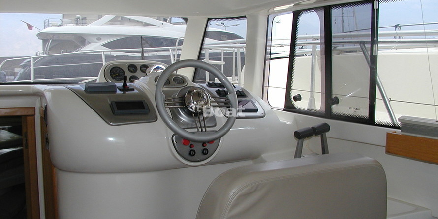 Aqualum Yachts 35