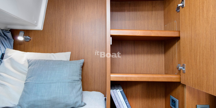 Beneteau Swift Trawler 35