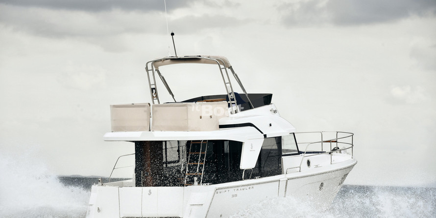 Beneteau Swift Trawler 35