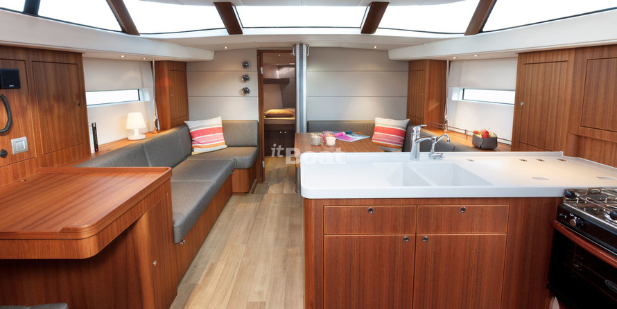 Contest Yachts 42CS