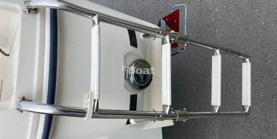 Quicksilver 605 Pilothouse