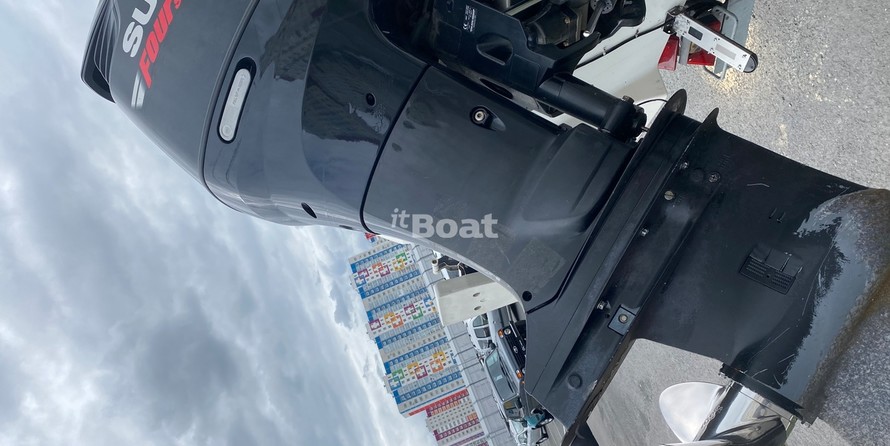 Quicksilver 605 Pilothouse