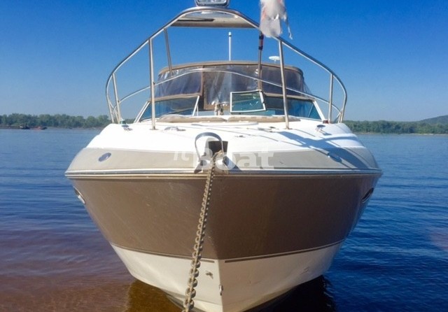 Cruisers Yachts 330 Express