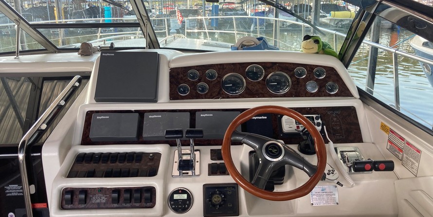 Sea ray 400 express cruiser