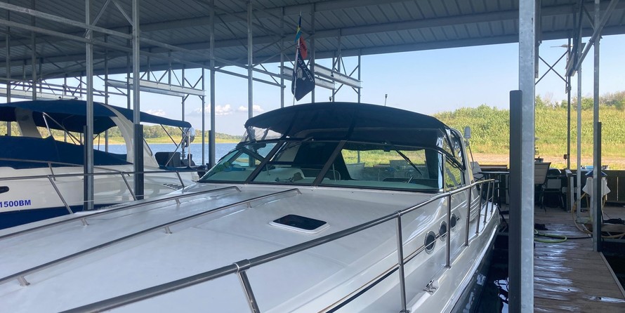 Sea ray 400 express cruiser