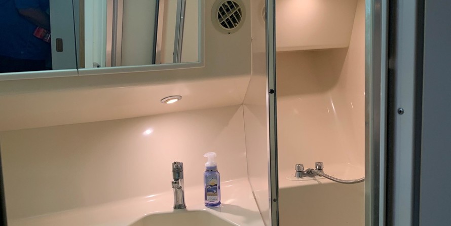 Sea ray 400 express cruiser