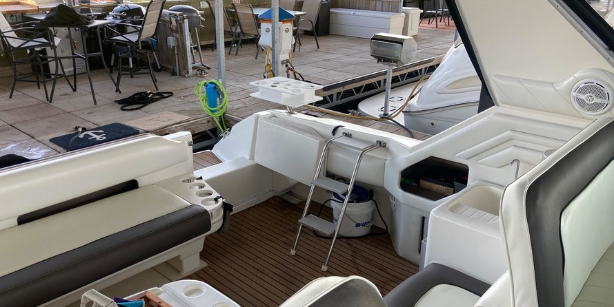 Sea ray 400 express cruiser