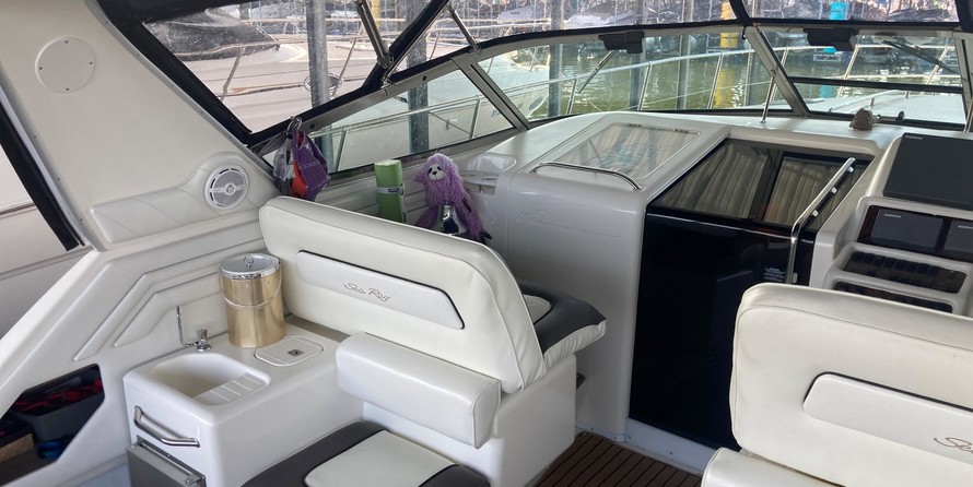 Sea ray 400 express cruiser