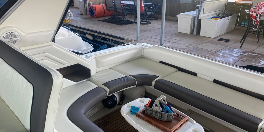 Sea ray 400 express cruiser
