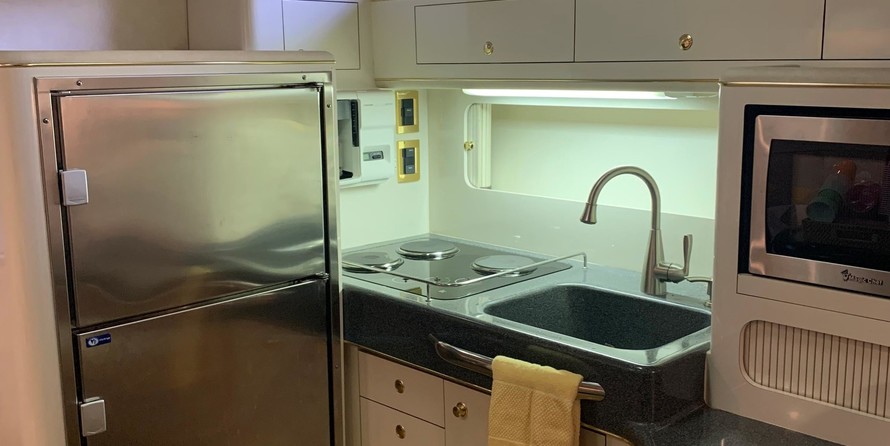 Sea ray 400 express cruiser