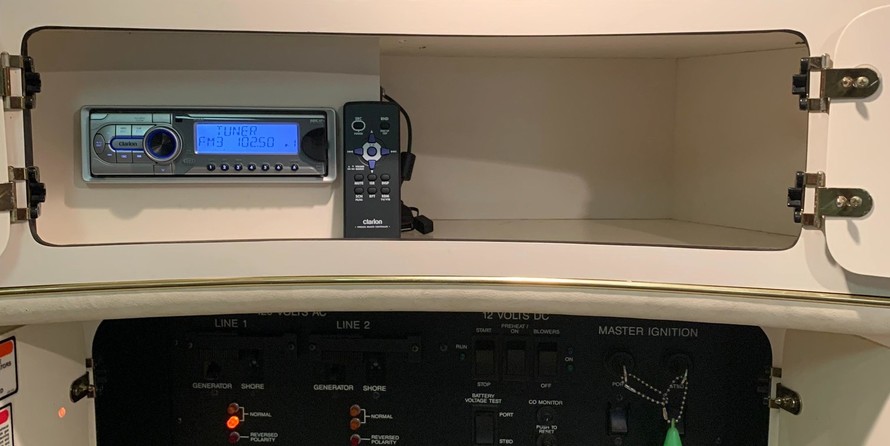 Sea ray 400 express cruiser