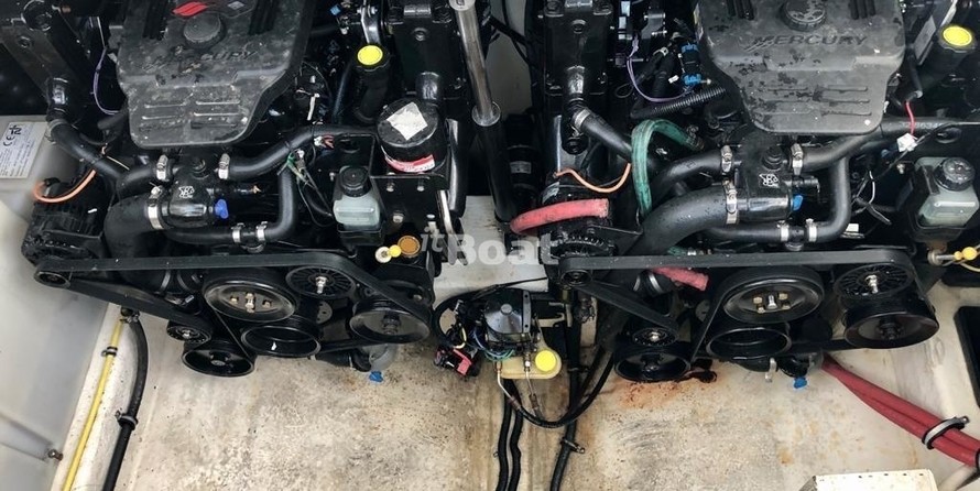 Chaparral 290 Signature