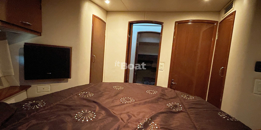 Carver C40 Command Bridge