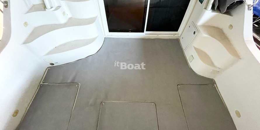 Carver C40 Command Bridge