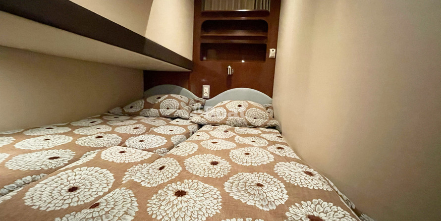 Carver C40 Command Bridge