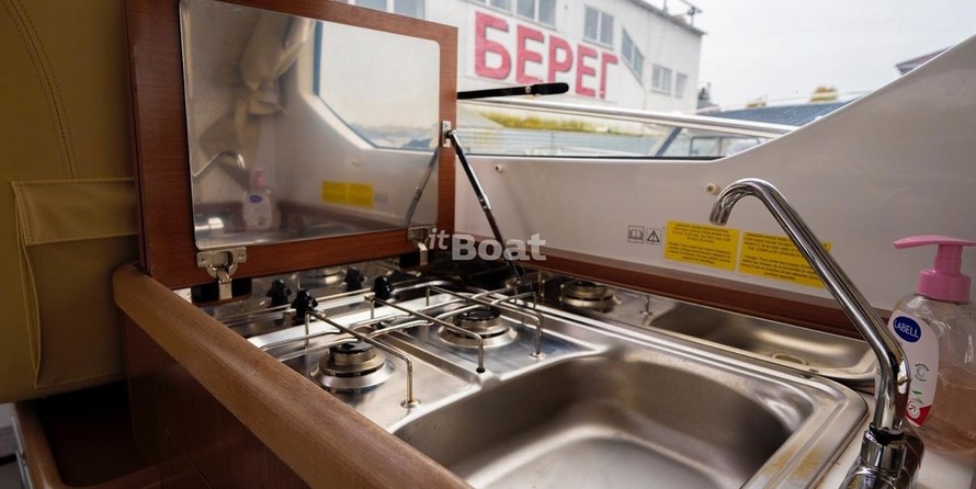 Beneteau Antares 8.80