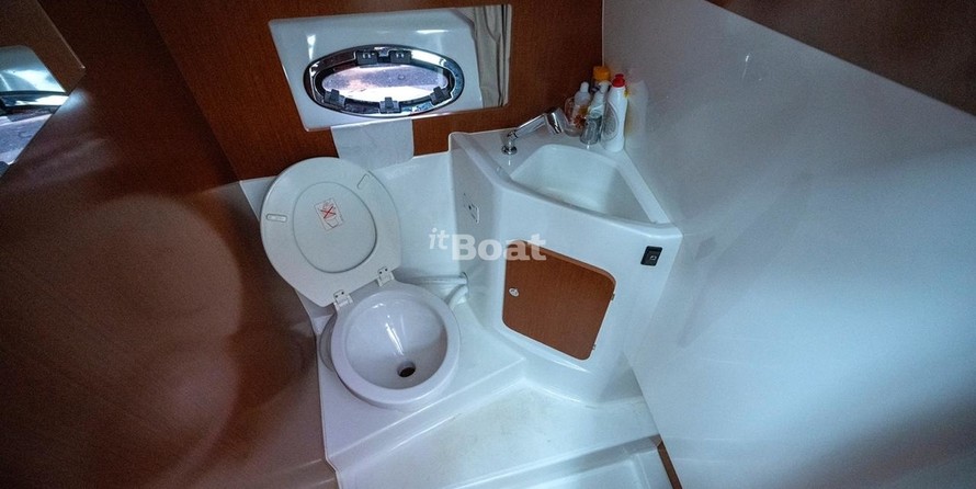 Beneteau Antares 8.80