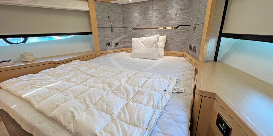 Sunseeker Predator 68