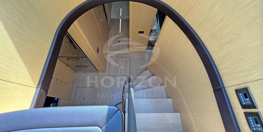 Sunseeker Predator 68