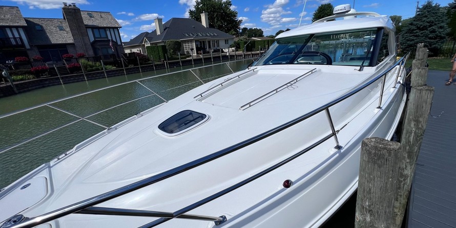 Sea Ray 450 Sundancer