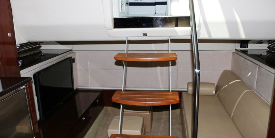 Sea Ray 450 Sundancer