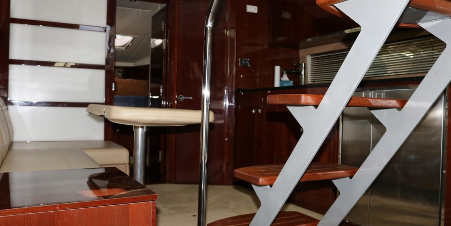 Sea Ray 450 Sundancer