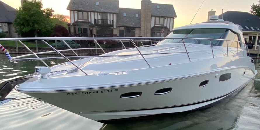 Sea Ray 450 Sundancer