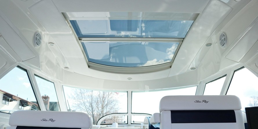 Sea Ray 450 Sundancer