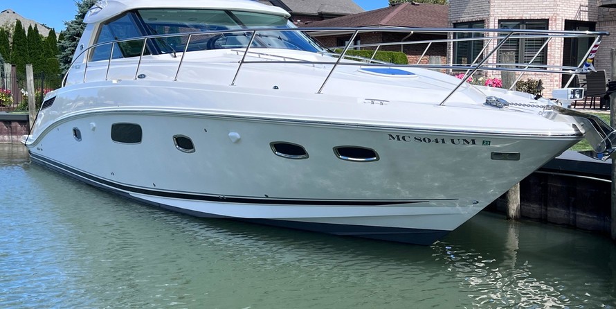 Sea Ray 450 Sundancer