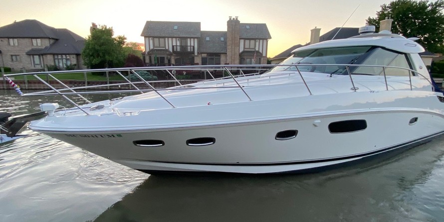 Sea Ray 450 Sundancer