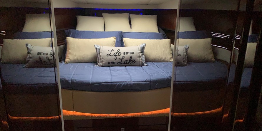 Sea Ray 450 Sundancer
