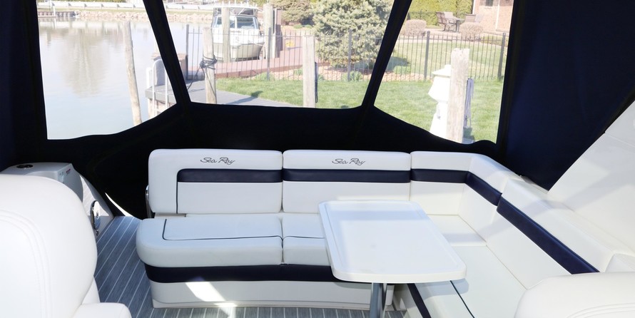 Sea Ray 450 Sundancer