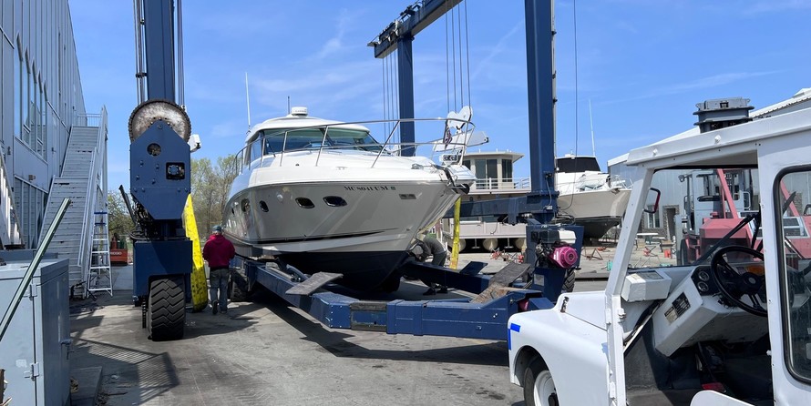 Sea Ray 450 Sundancer