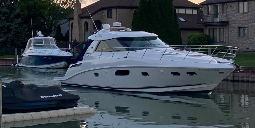 Sea Ray 450 Sundancer