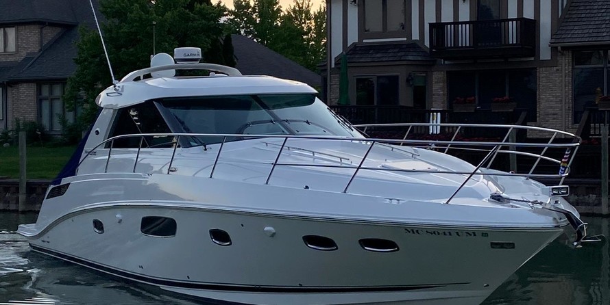 Sea Ray 450 Sundancer