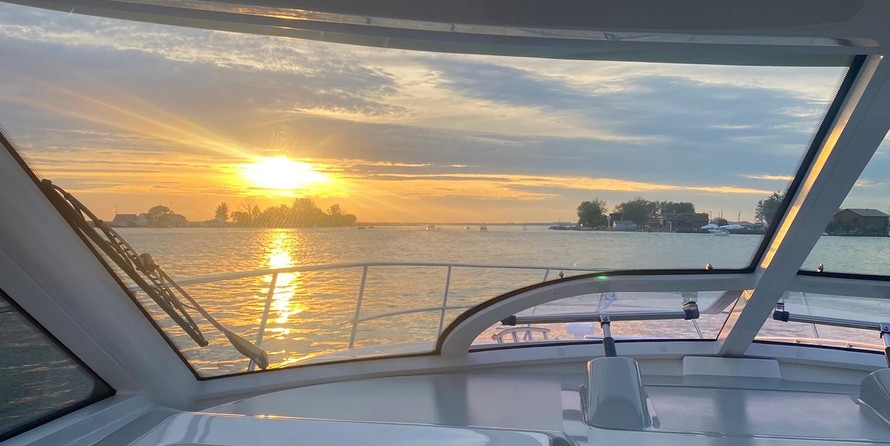 Sea Ray 450 Sundancer