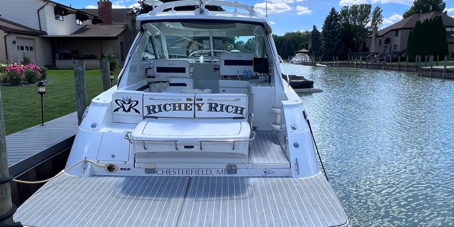 Sea Ray 450 Sundancer