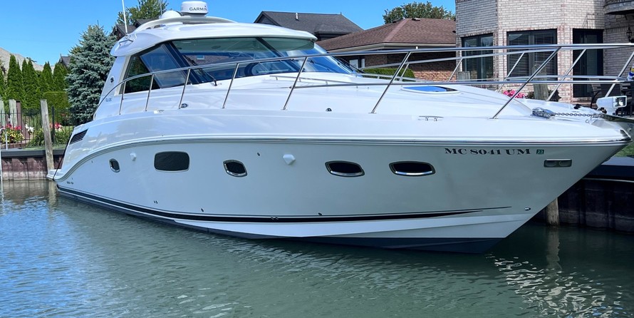 Sea Ray 450 Sundancer