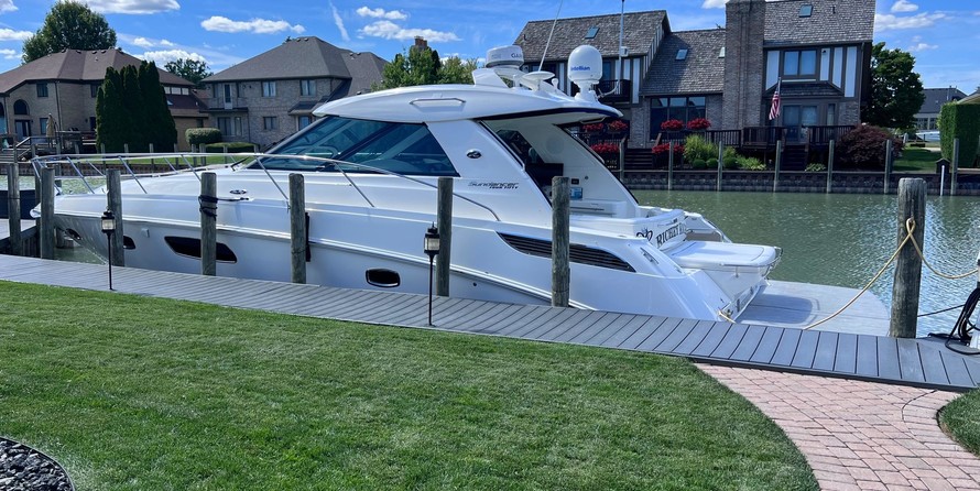 Sea Ray 450 Sundancer
