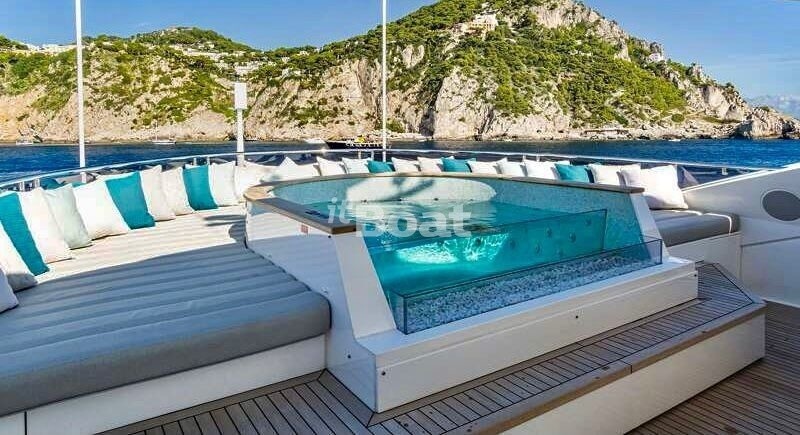 Sunseeker 131 Yacht