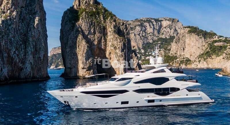 Sunseeker 131 Yacht