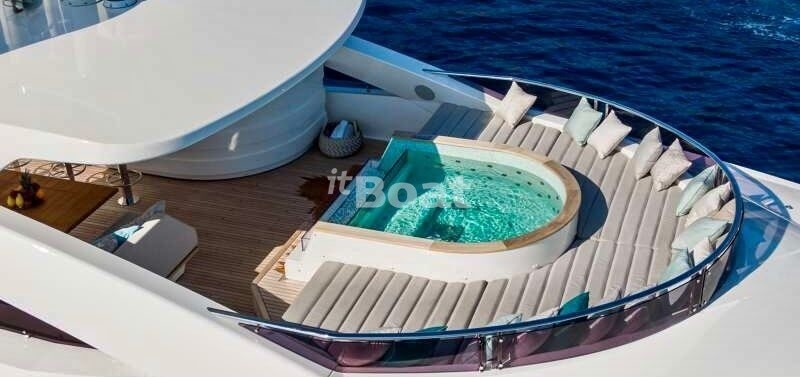 Sunseeker 131 Yacht