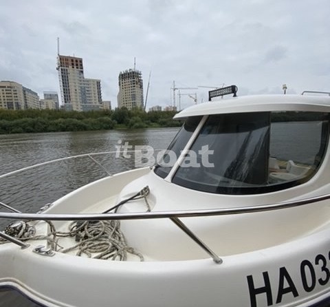 Quicksilver 555 Pilothouse