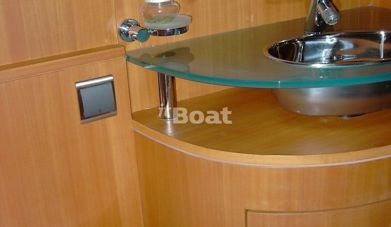 Numarine 55 Hard Top