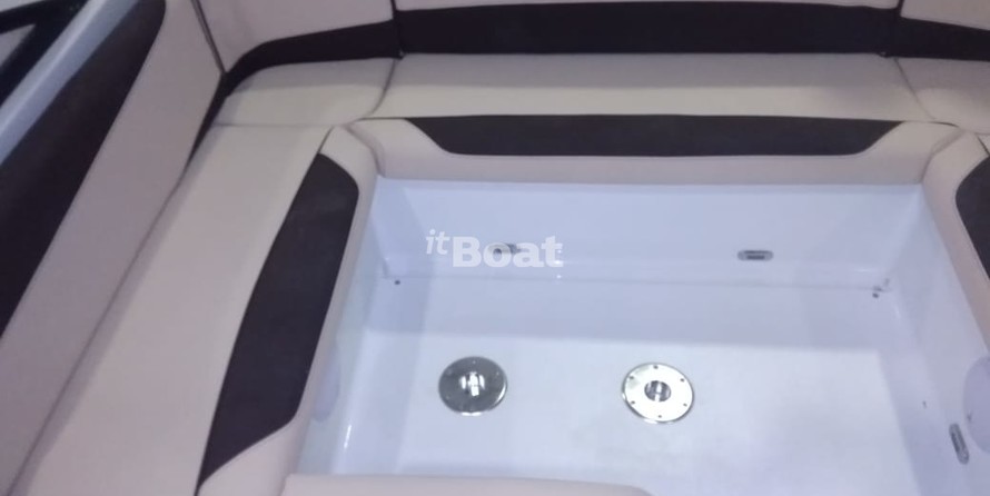 Velvette Cuddy cabin 24 Euphoria