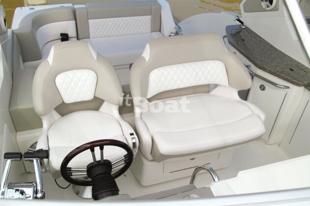 Chaparral 310 Signature