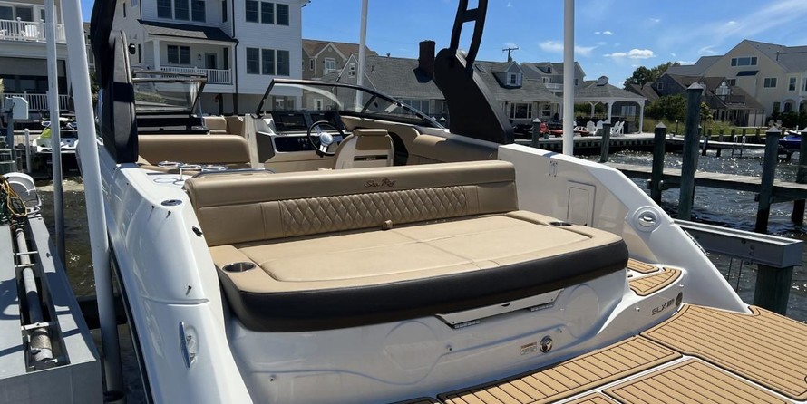 Sea Ray 230 SLX