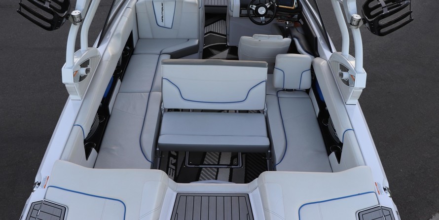 Super Air Nautique G23