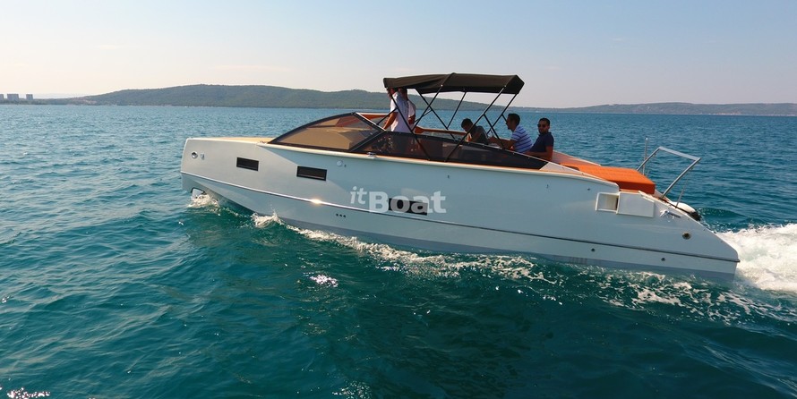 Velvette Cruiser 33 Intelligent