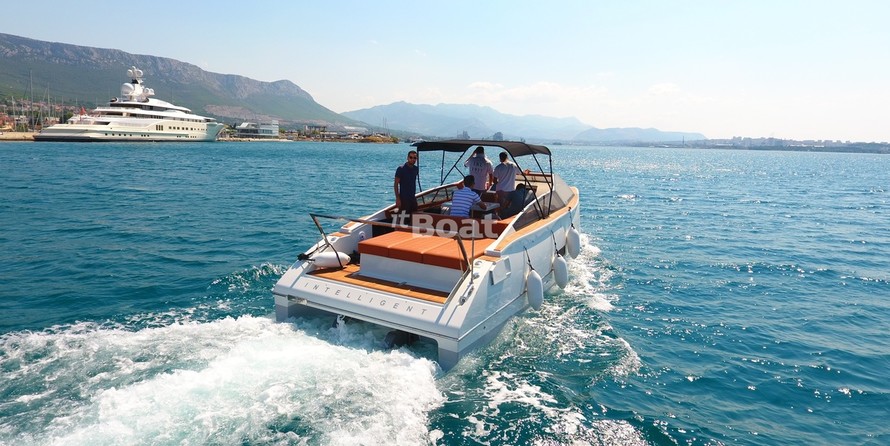 Velvette Cruiser 33 Intelligent